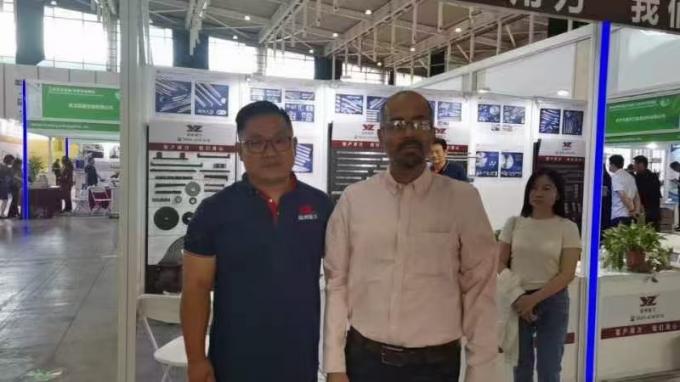 Máy cắt giấy vải 610mm Lưỡi cưa gỗ tròn 4,76mm Độ dày và độ sâu cắt 2,5 inch Được thiết kế 8